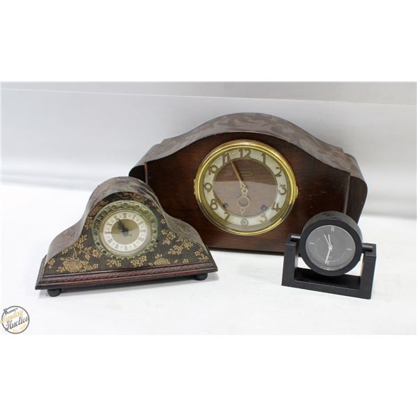 LOT OF VINTAGE MANTLE CLOCKS
