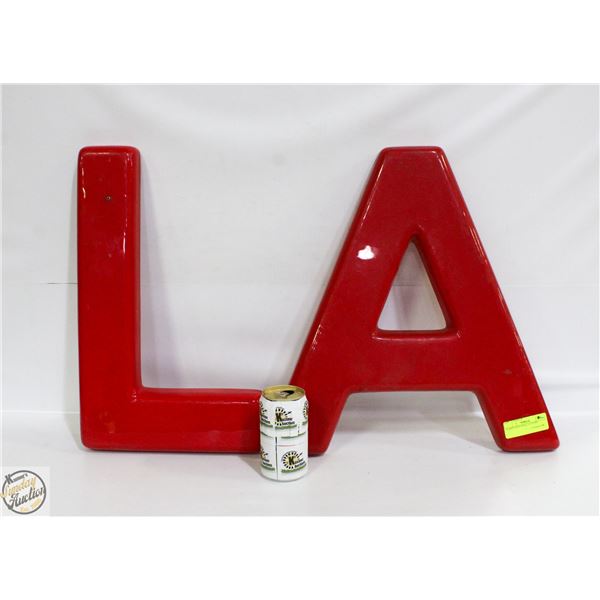 2 LARGE RED WALL LETTERS