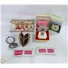 Image 1 : VINTAGE LOT OF ITEMS CUTEX MANICURE