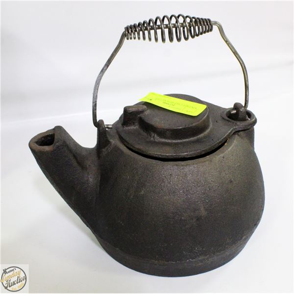 VINTAGE CAST IRON KETTLE