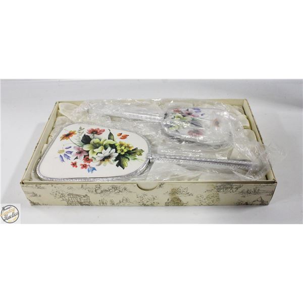 VINTAGE RONDIS MADE IN ENGLAND DRESSING SET