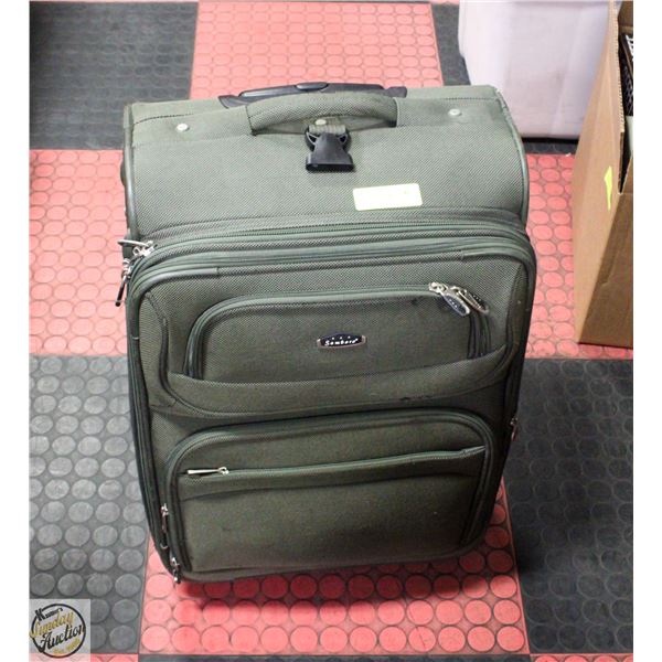 EXPANDABLE 2FT GREEN SUITCASE WITH MULTIPLE-