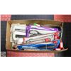 Image 1 : BOX OF NEW OLD STOCK SCISSORS
