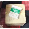 Image 1 : CASE OF WOODEN CLOTHES PINS