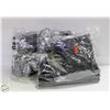 Image 1 : 2X HALLOWEEN GRIMREAPER WITH SUTHERLAND,