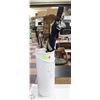 Image 1 : 2 UMBRELLAS WITH STAND 20" HIGH