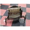 Image 1 : ANTIQUE HUMPHREY RADICTFIRE FIREPLACE - DECOR ONLY