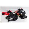 Image 1 : 3 MED DOG COSTUMES