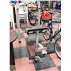 Image 1 : ATHLETIC WORKS ADJUSTABLE WORKOUT BENCH