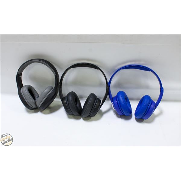 2 SKULL CANDY + 1 BOAT OVER EAR HEADPHONES