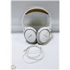 Image 1 : BOSE OVER EAR HEADPHONES
