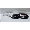 Image 1 : 2 JBL OVER EAR HEADPHONES