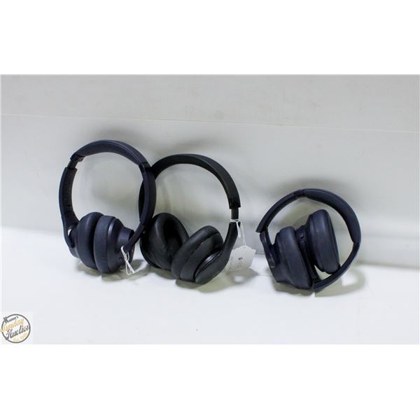 3 SOUNDCORE OVER EAR HEADPHONES