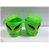 Image 1 : 2 ALIEN HEAD LIGHT UP SPANISH CANDY DISPLAYS