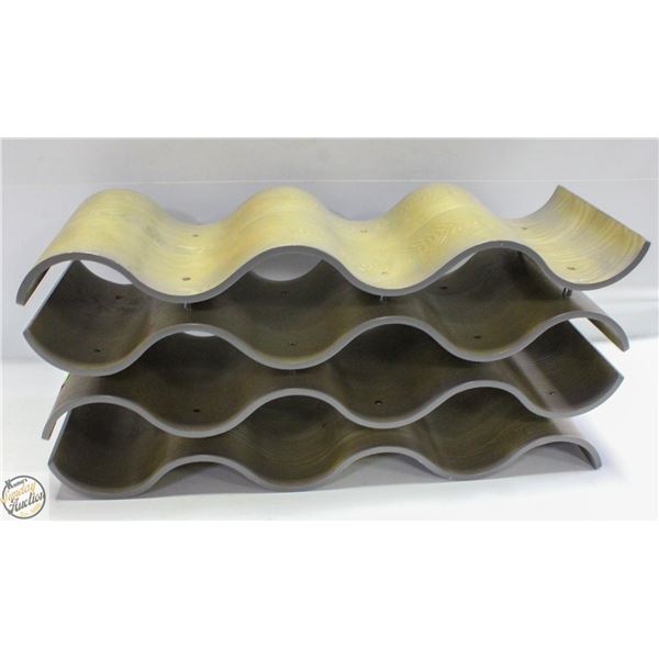ORNATE WINE BOTTLE HOLDER