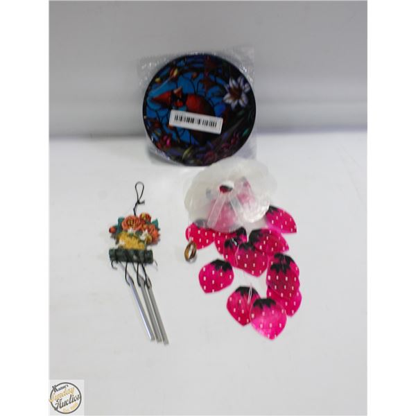 2 WIND CHIMES 1 SUNCATCHER