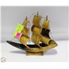 Image 1 : GENUINE HORN CARVED MADE SHIP