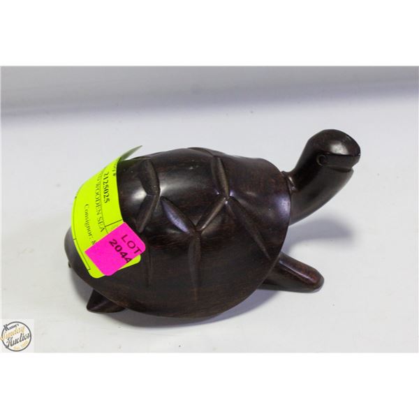 HANDCARVED WOODEN SEA TURTLE H-2.5" W-3" L-5"