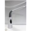 Image 1 : ULTRABRITE LED DESK LAMP WITH BLADELESS