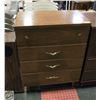 Image 1 : VINTAGE 4 DRAWER DRESSER  28 X 16.5 X 39"