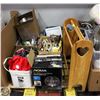 Image 1 : PALLET OF ESTATE GARAGE ITEMS INCLUDES PAINTING