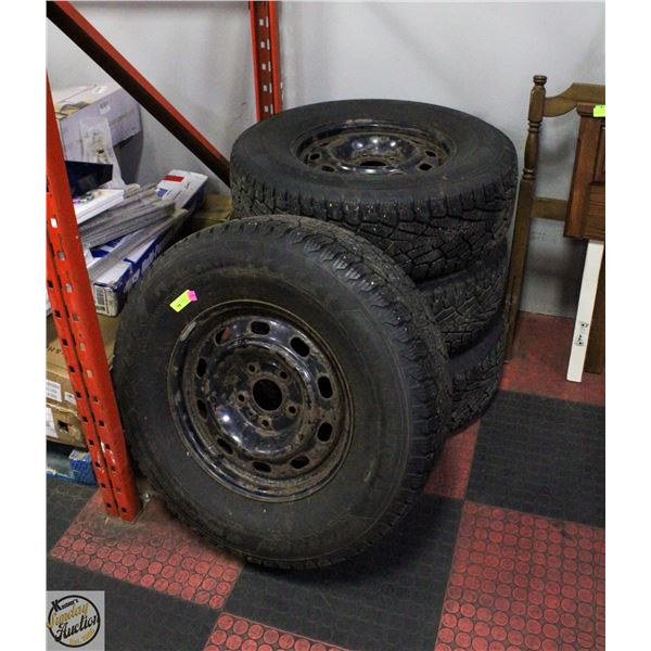 SET OF 4 NOKIAN HAKKAPELIITTA LT 285/70 R17