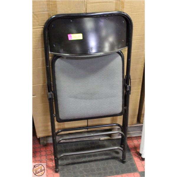 HEAVY DUTY FOLDING CHAIR