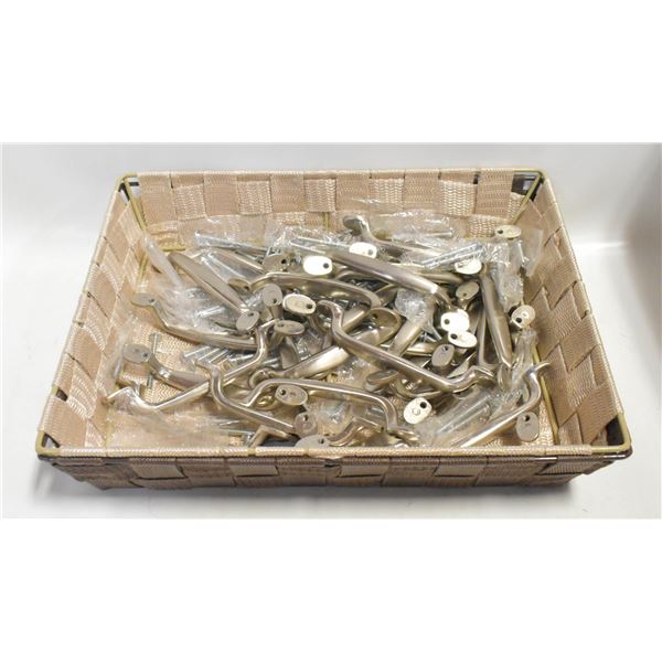 LOT OF KITCHEN CABINET HANDLES & HARDWARE
