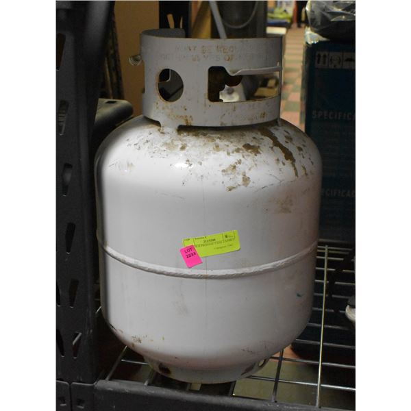 FULL 20LB PROPANE TANK EXPIRES 2029