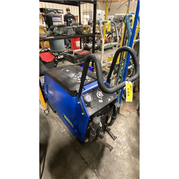 WINDSOR TREADWAY ELECTRIC COMMERCIAL WALK BEHIND ESCALATOR CLEANING MACHINE