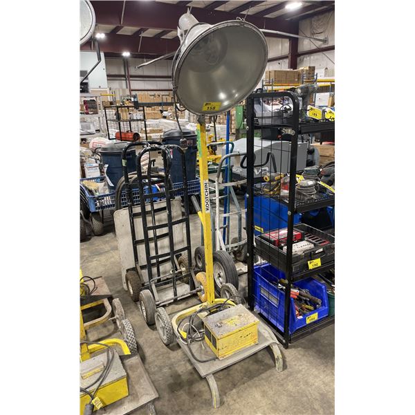 YELLOW ELECTRIC INDUSTRIAL PORTABLE CONSTRUCTION SITE LIGHT