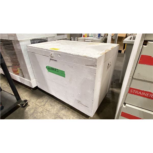 MOBILE WOODEN CHEST WITH MARSHALLTOWN SHARPSHOOTER GUNS & LARGE PLASTIC HOPPERS