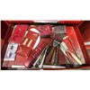 Image 9 : RED MOBILE TOOL STORAGE CHEST WITH ASSORTED ART SUPPLIES INCLUDING CHALK PENS, PAINT BRUSHES,