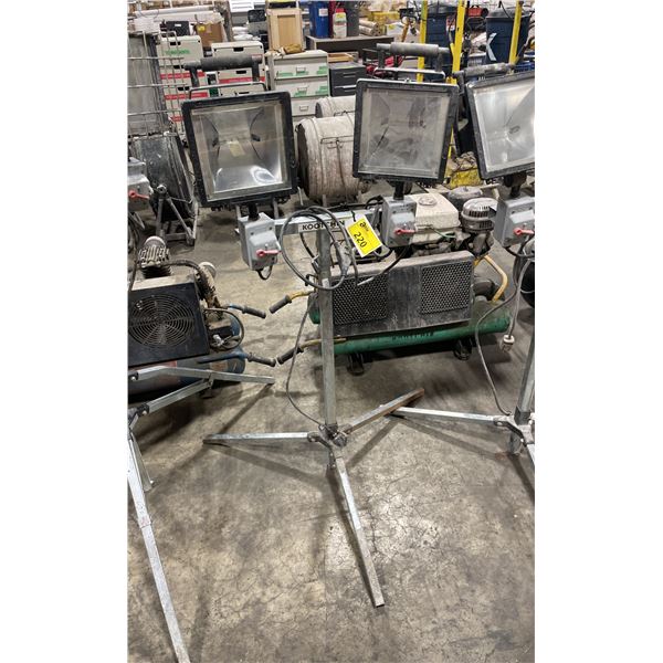 DUAL HEAD HALOGEN PORTABLE ELECTRIC INDUSTRIAL JOB SITE TRIPOD WORK LIGHT