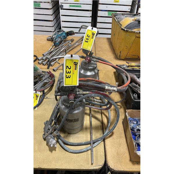 2 PNEUMATIC HAND HELD PAINT SPRAYER GUNS WITH PAINT POTS & STAND