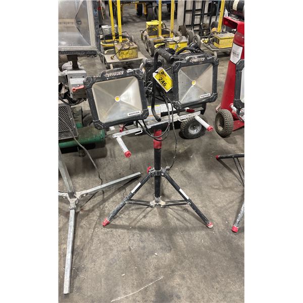 HUSKY DUAL HEAD LED PORTABLE ELECTRIC INDUSTRIAL JOB SITE TRIPOD WORK LIGHT