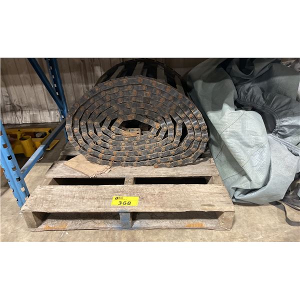 INDUSTRIAL METAL TRACK SYSTEM APPROX 19.5" WIDE