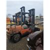 Image 6 : TOYOTA MODEL 02-7FG45 FORKLIFT, ORANGE, PROPANE, 5TON CAPACITY, NOT RUNNING,