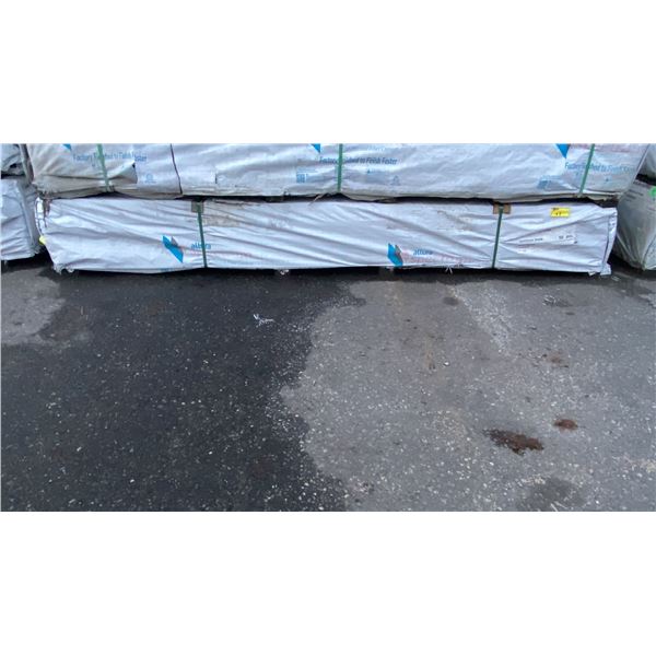 1 PALLET OF 4X10 ALLURA TRADITIONAL SPECTRUM SNOW RESIDENTIAL HOUSE SIDING