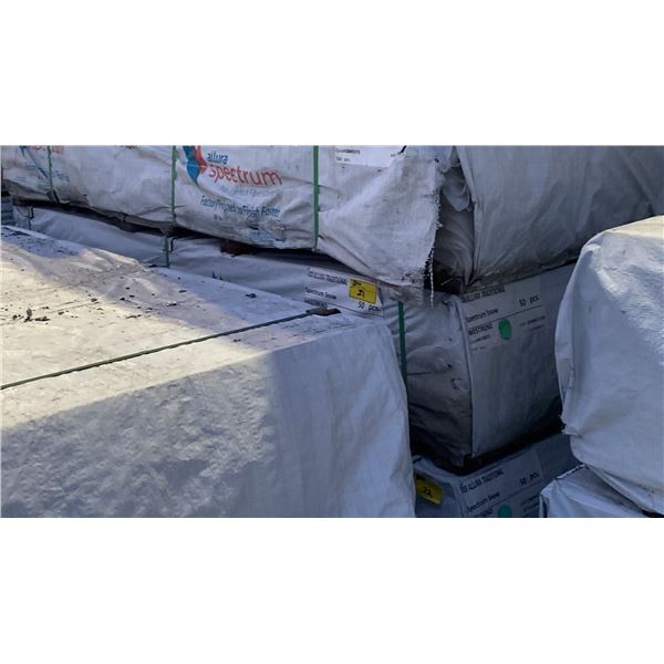1 PALLET OF 4X8 ALLURA TRADITIONAL SPECTRUM SNOW RESIDENTIAL HOUSE SIDING