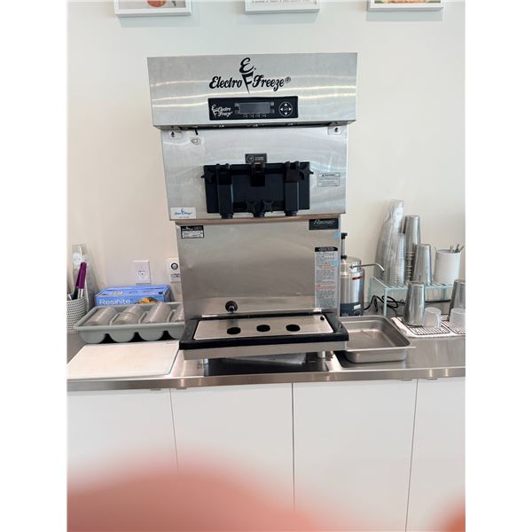 ELECTRO FREEZE COMMERCIAL STAINLESS STEEL MODEL #SLX400C-237 SINGLE PHASE COUNTERTOP SOFT SERVE
