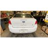 Image 3 : 2009 FORD FOCUS SE, 4DRSD, WHITE, VIN 1FAHP35N89W192840,