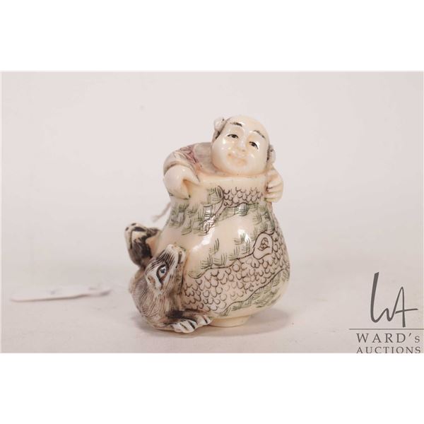 Japanese carved ivory netsuke, 1 1/4" in height