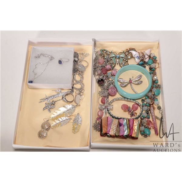 Tray lot of vintage and collectible jewellery including crystal earrings and pendants, gemstone like