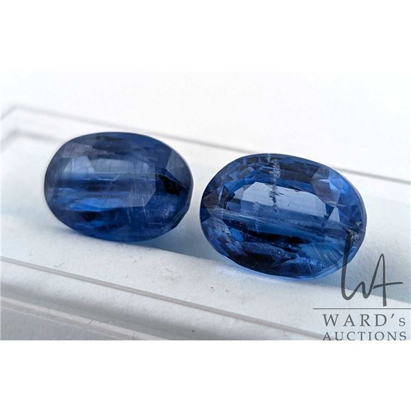 14.72 ct certified blue Kyanite gemstone pair, Certificate provided by consignor