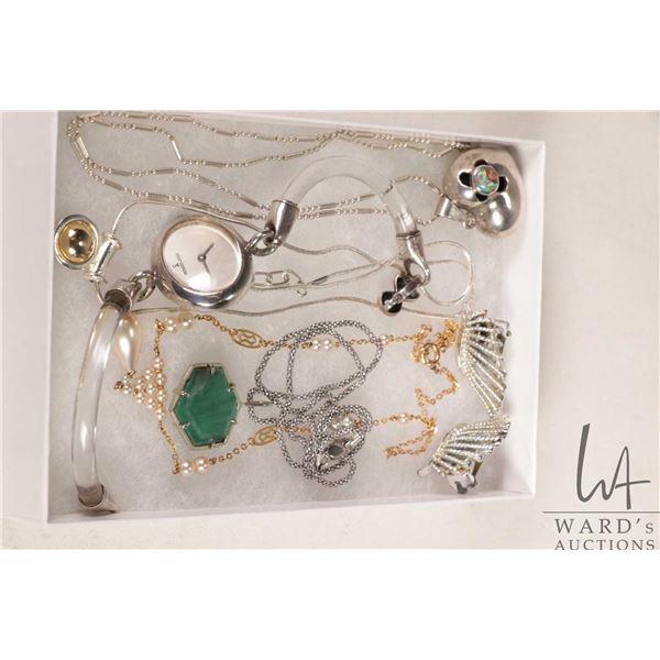 Tray lot of jewellery including 19" neck chain marked 925 with unmarked puff heart pendant, unmarked