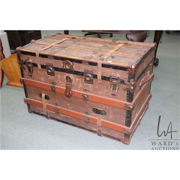 Antique oak, metal and leather bound steamer trunk with removable tray, 24" X 36" X 22"