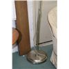 Image 2 : Semi-contemporary metal floor reading lamp