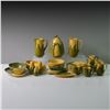 Image 1 : 25pc Shawnee Pottery Corn Dinnerware Set