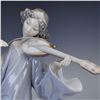 Image 2 : Lladro Porcelain Figurine, Angel with Mandolin 01001324